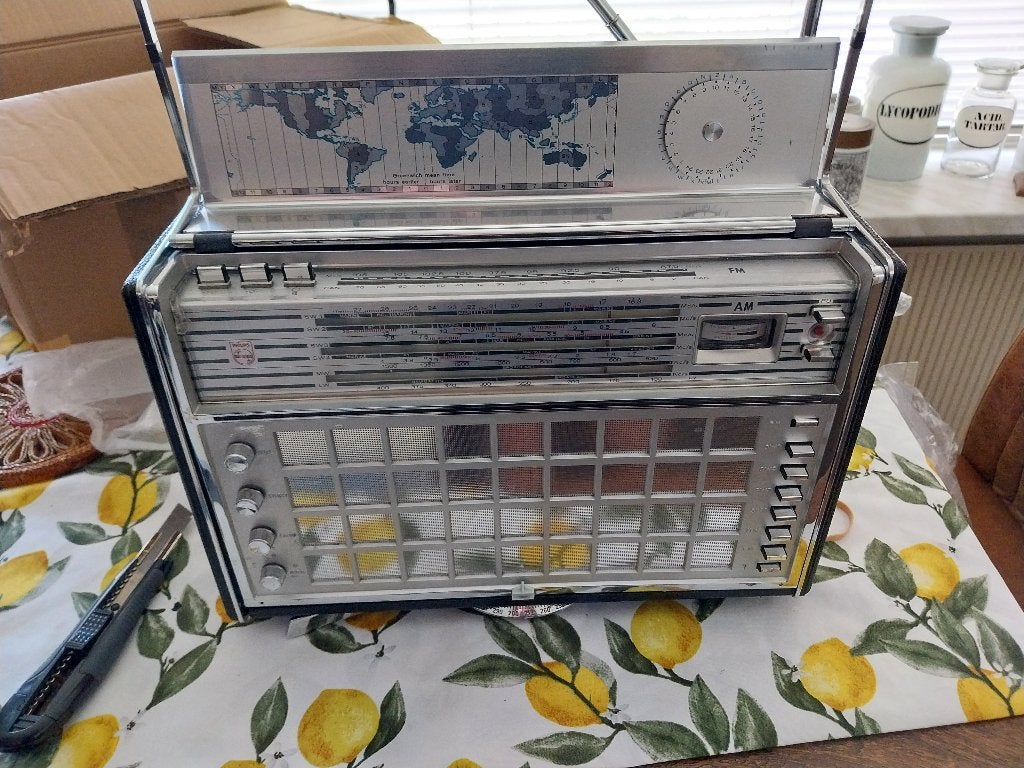 Philips james bond radio defect, Ophalen