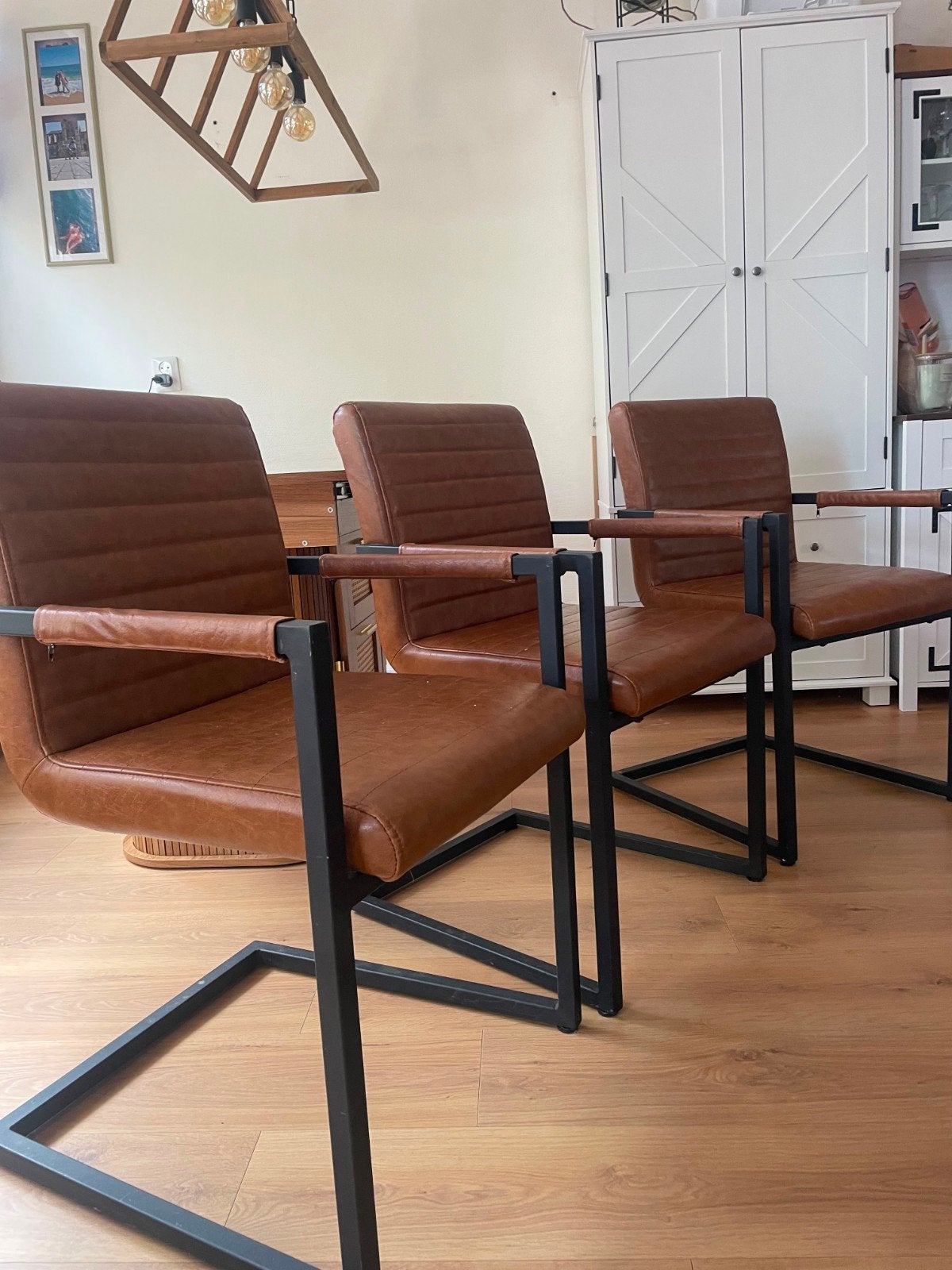 3 cognac leren eetkamerstoelen met armleuning, Huis en Inrichting, Stoelen, Ophalen, Gebruikt, Leer, Drie