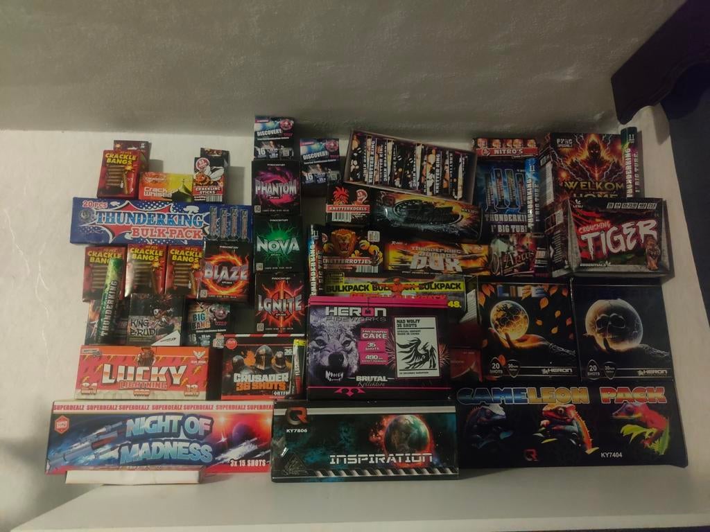 Vuurwerk dummy's, Ophalen of Verzenden
