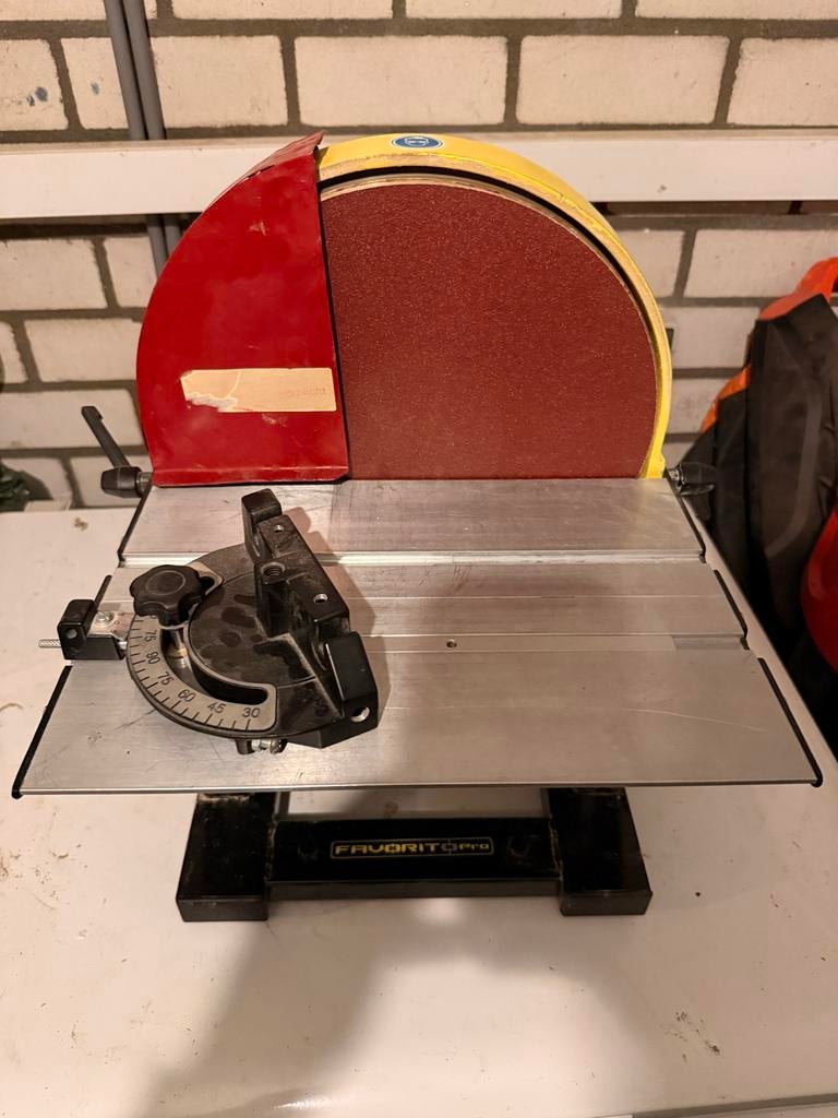 FavoritPro Schijfschuurmachine - Perfect voor precisie!, Doe-het-zelf en Verbouw, Gereedschap | Schuurmachines, Ophalen, Gebruikt