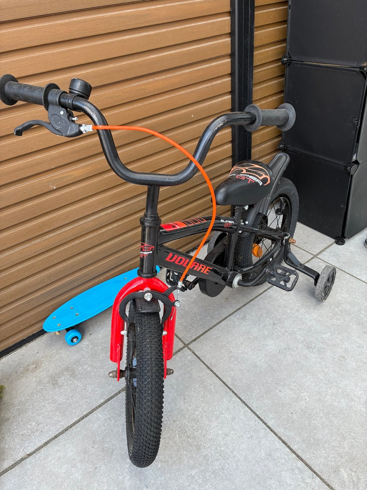 Volare kinderfiets met zijwieltjes, Fietsen en Brommers, Fietsen | Kinderfietsjes, Gebruikt, Minder dan 16 inch, Zijwieltjes, Velgrem