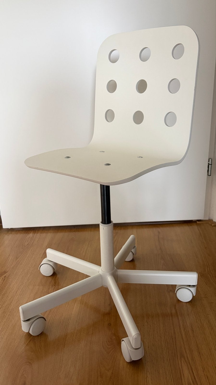 Witte IKEA kiinder bureaustoel - Zo goed als nieuw, Ophalen, Zo goed als nieuw, Wit, Bureaustoel