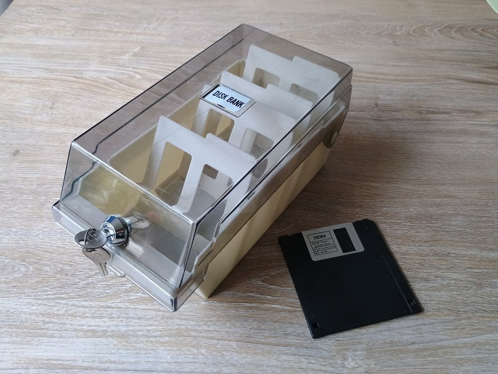 3,5" disk bank floppy diskette bak case opslag box vintage, Ophalen of Verzenden
