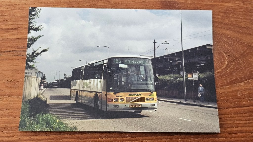 Foto BUS NZH Haarlem 303 Express, Verzamelen, Verzenden, Gebruikt, Bus of Metro, Overige typen