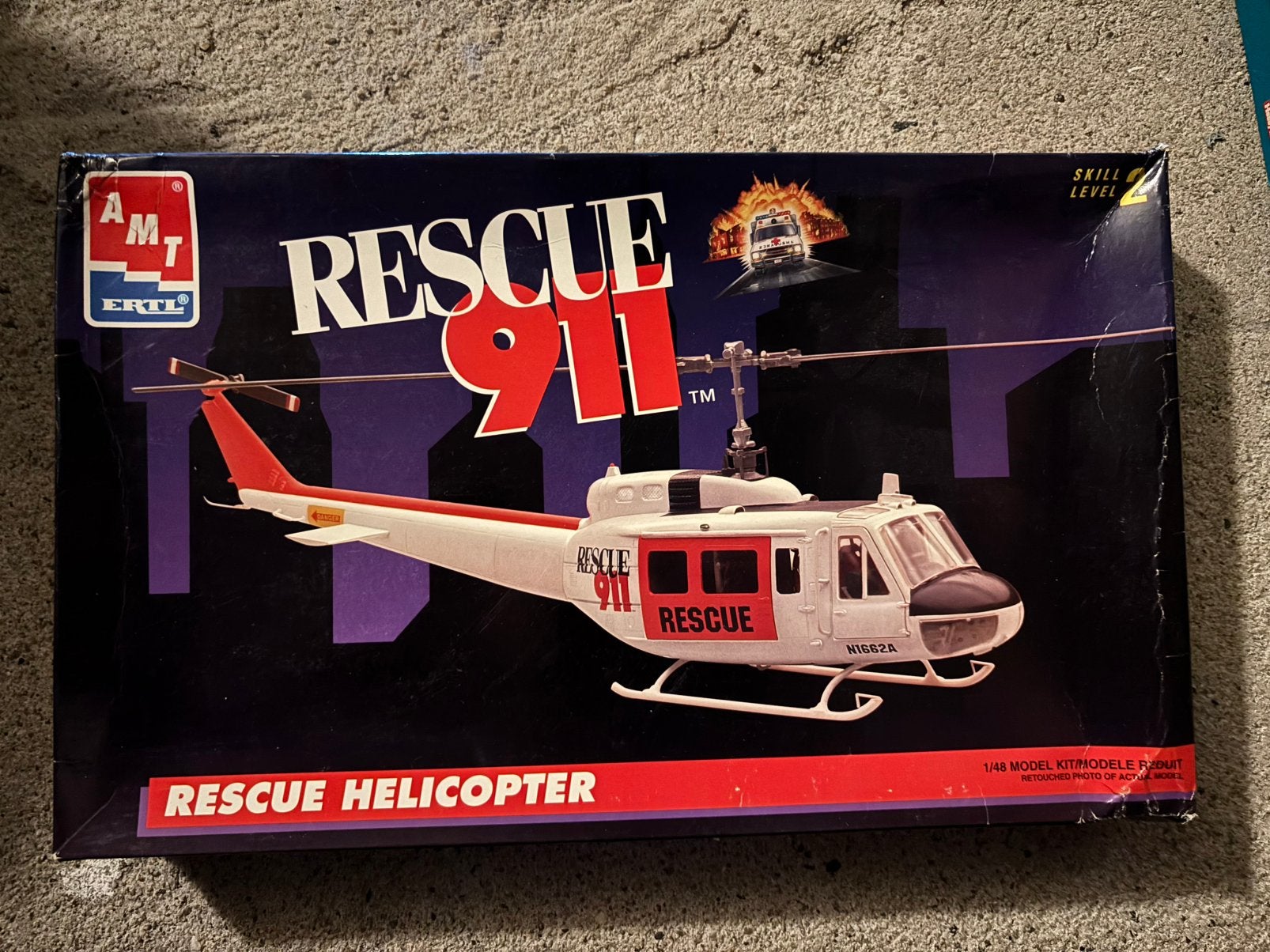 Revell Huey 911 1/48, Hobby en Vrije tijd, Modelbouw | Vliegtuigen en Helikopters, Verzenden, Nieuw, Groter dan 1:72, Revell