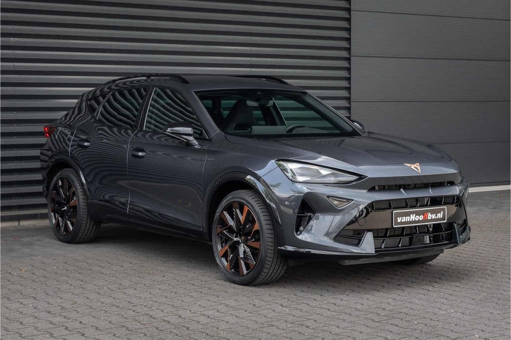 CUPRA Formentor 1.5 TSI e-Hybrid VZ Performance Trekhaak - S, Zwart, 4 cilinders, Formentor, Automatische klimaatregeling
