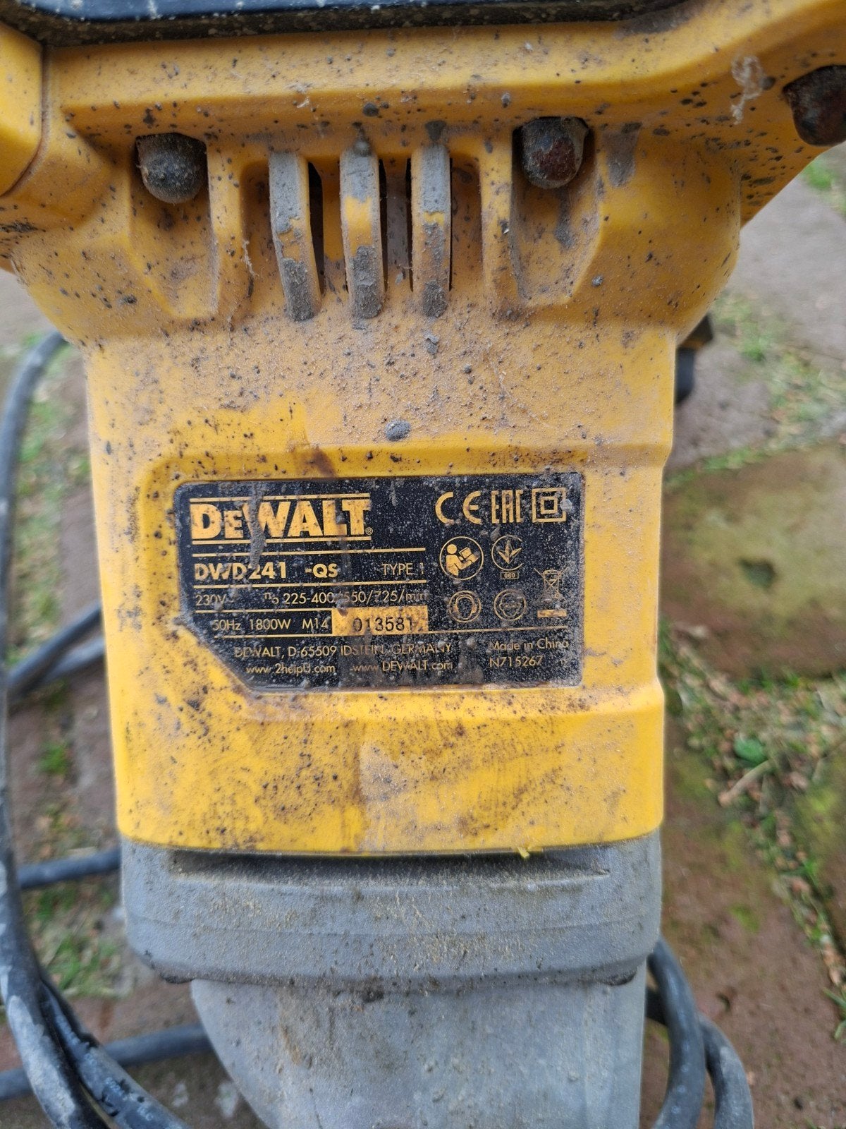 DeWalt DWD241-QS Mixer met diverse mengstaven