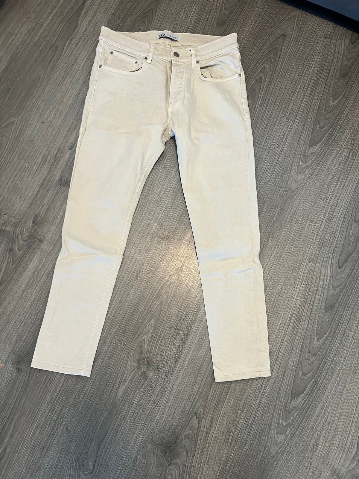 Zara Heren Jeans - Beige - Maat W31, Kleding | Heren, Ophalen, Zo goed als nieuw, Overige kleuren, W32 (confectie 46) of kleiner