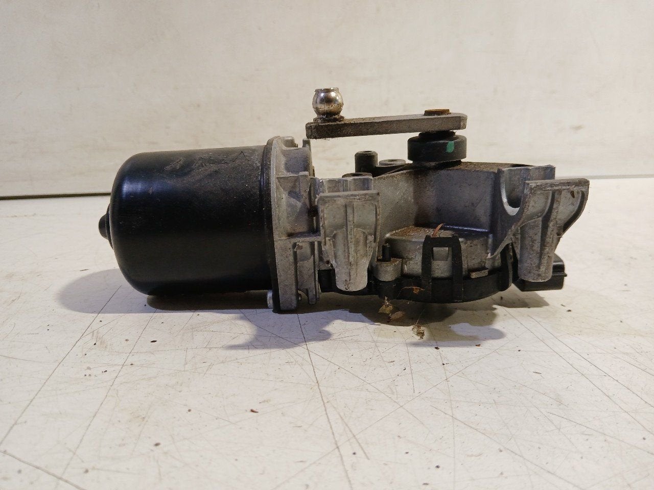 Ruitenwissermotor voor Renault Clio, Auto-onderdelen, Onderdelen@venauto.nl, Van der Ven Autorecycling B.V., Gebruikt, Ettenseweg 76, 4706 PB Roosendaal, The Netherlands