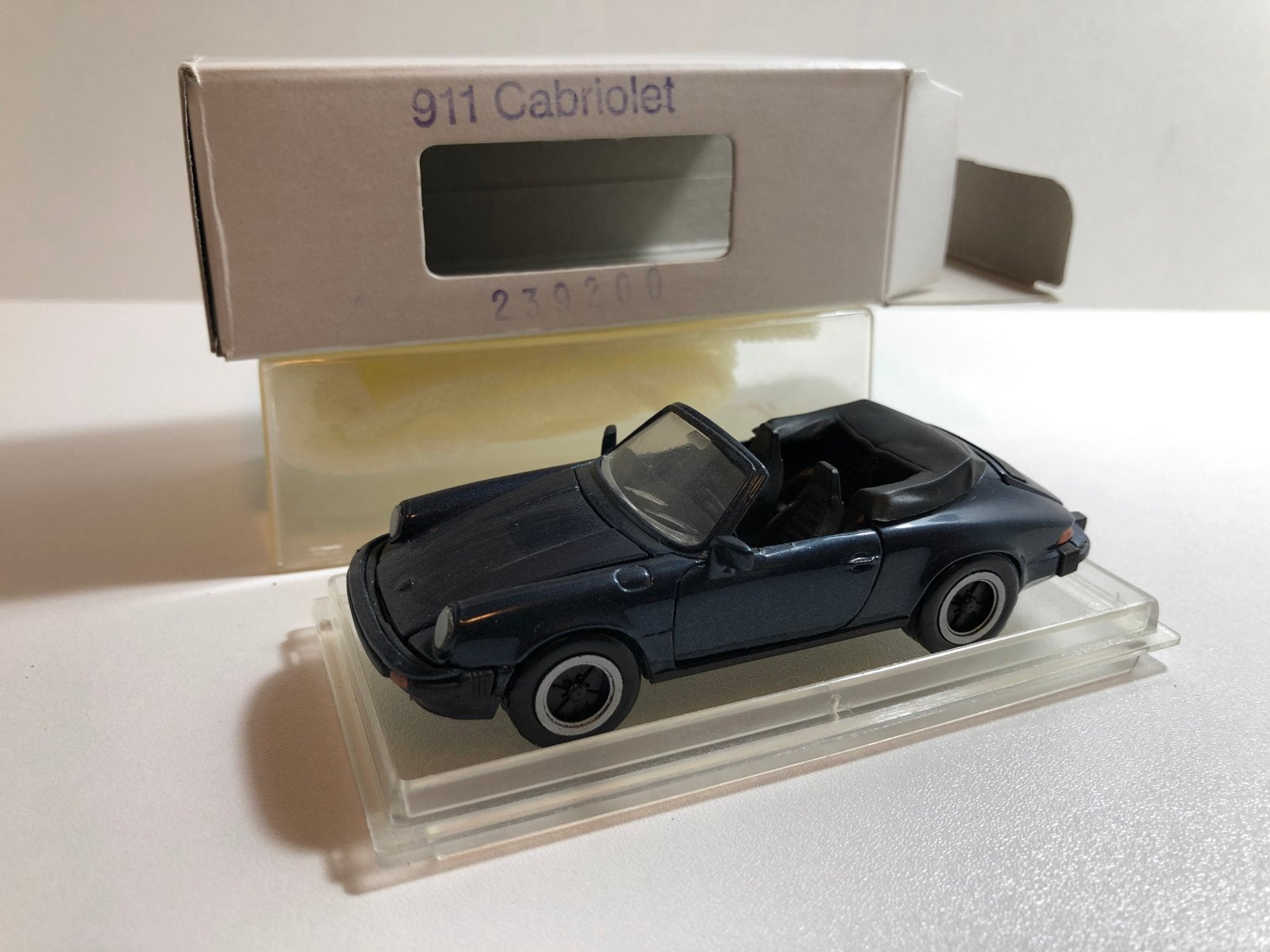 Porsche 911 Cabriolet, 1:43, NZG, WAP239200, Hobby en Vrije tijd, Modelauto's | 1:43, Ophalen of Verzenden, Zo goed als nieuw