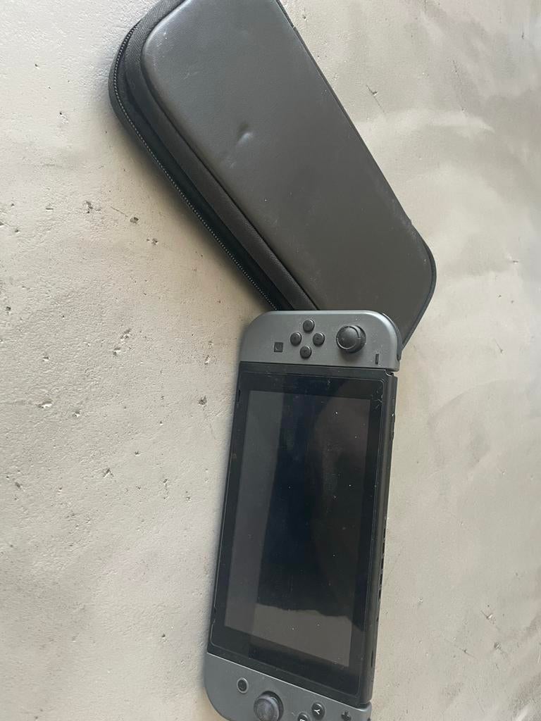 Nintendo Switch (2018 model) met accessoires, Ophalen, Online, Gebruikt, Racen en Vliegen