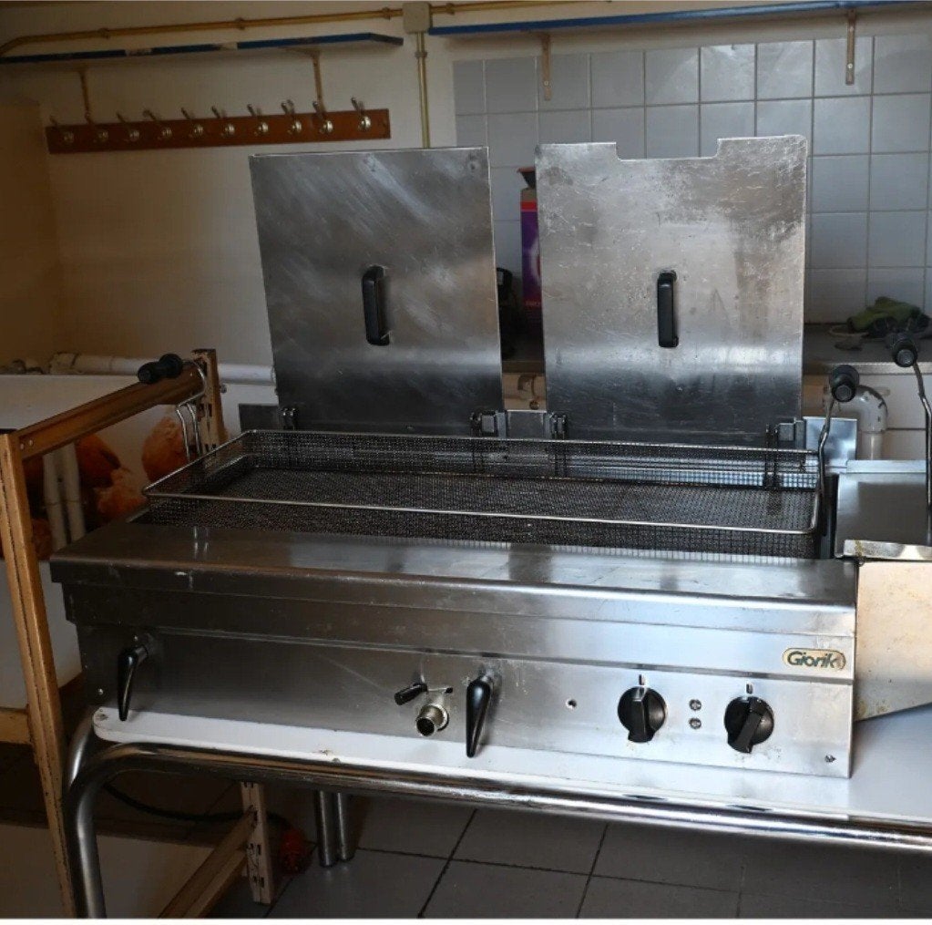 Professionele dubbele friteuse van Gionik, Zakelijke goederen, Horeca | Keukenapparatuur, Ophalen of Verzenden, Gebruikt, Fornuis, Frituur en Grillen