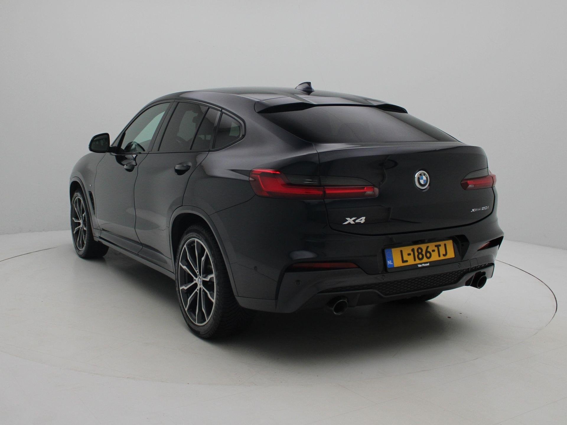 BMW X4 xDrive20i High Executive | M Pakket | Memory | Leder, Auto's, Automaat, 15 km/l, Gebruikt, 4 cilinders