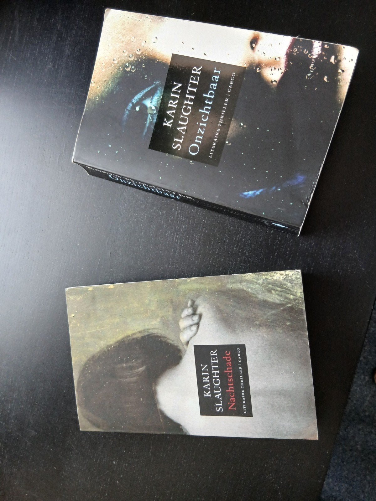 2 x Karen Schlaughter, Ophalen of Verzenden, Zo goed als nieuw