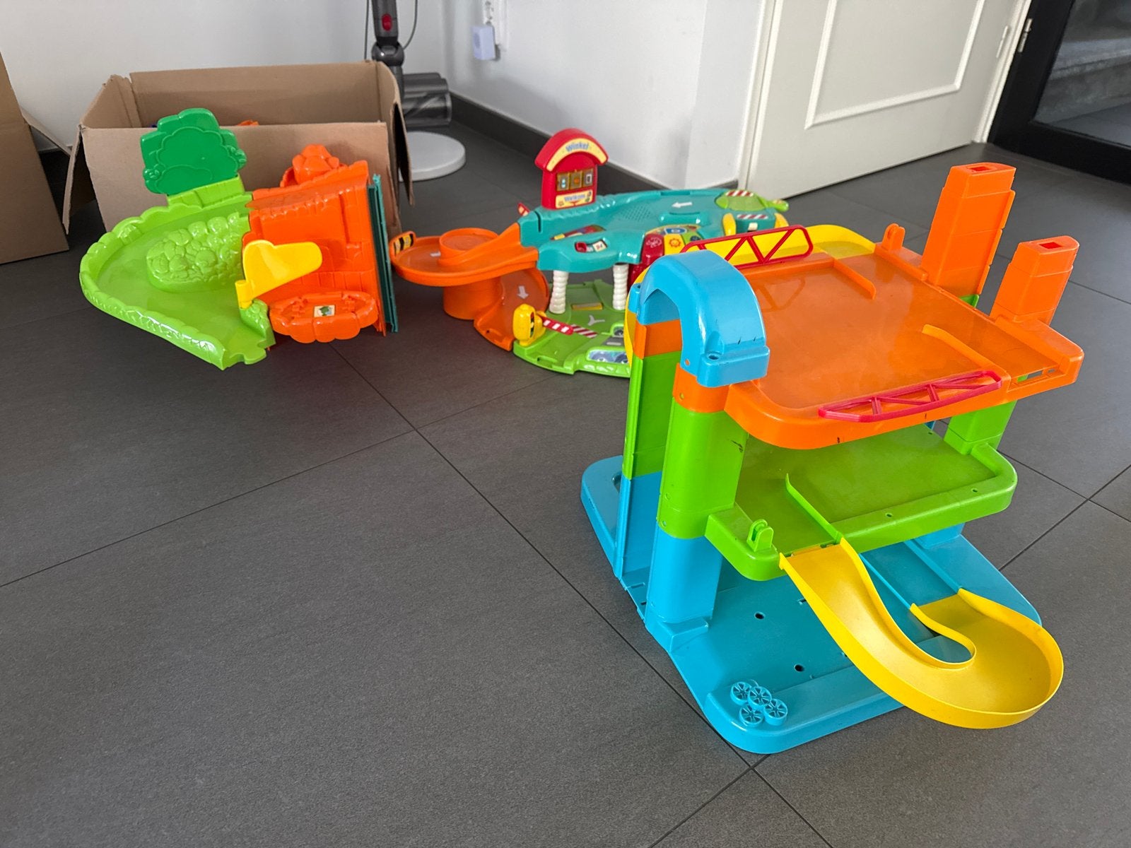 VTech Toet Toet Auto's en Zoef Zoef Dieren speelsets, Kinderen en Baby's, Speelgoed | Vtech, Ophalen of Verzenden, Gebruikt, 2 tot 4 jaar