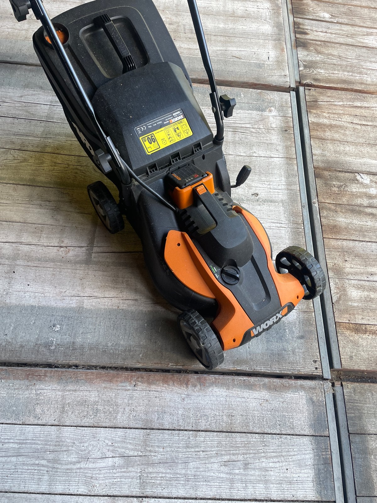 Worx WG776E Accu-grasmaaier 40V Max Lithium Ion, Cirkelmaaier, Ophalen, Gebruikt, Opvangzak