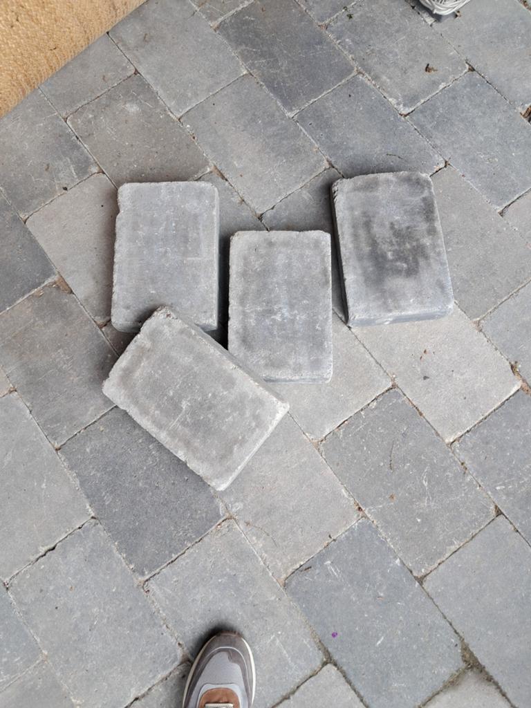 Gebruikte betonnen klinkers, Tuin en Terras, Tegels en Klinkers, Ophalen, Gebruikt, Klinkers, 5 tot 10 m²