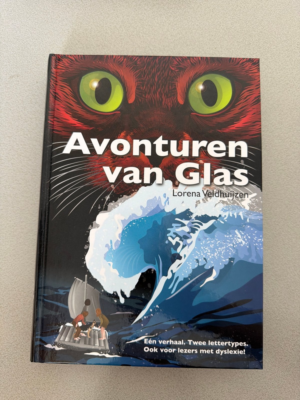 Avonturen van Glas - Lorena Veldhuijzen (Dyslexie vriendelij, Boeken, Ophalen of Verzenden, Zo goed als nieuw