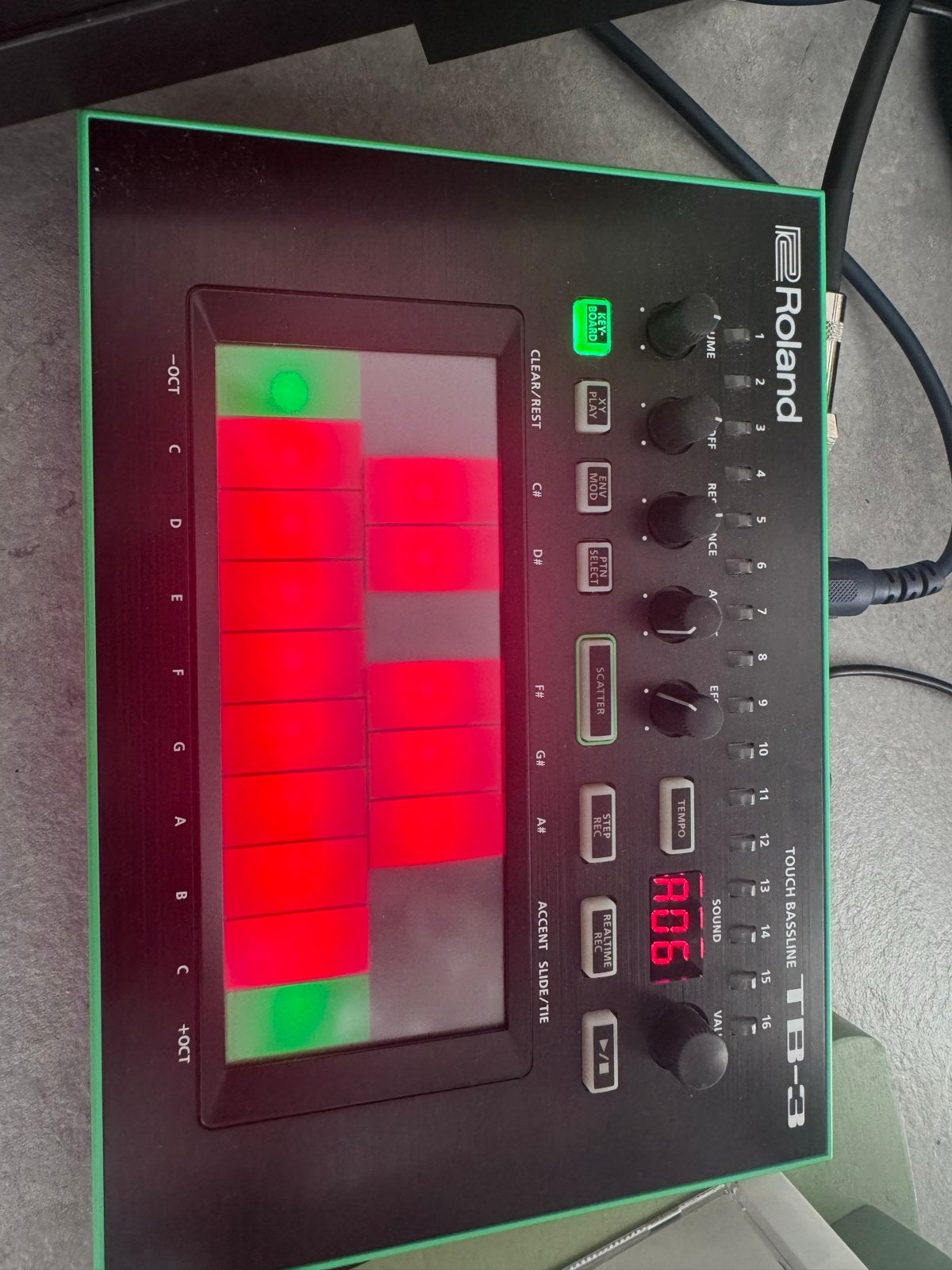 Roland TB-3 Touch Bassline Synthesizer, Muziek en Instrumenten, Ophalen, Zo goed als nieuw, Overige aantallen, Roland