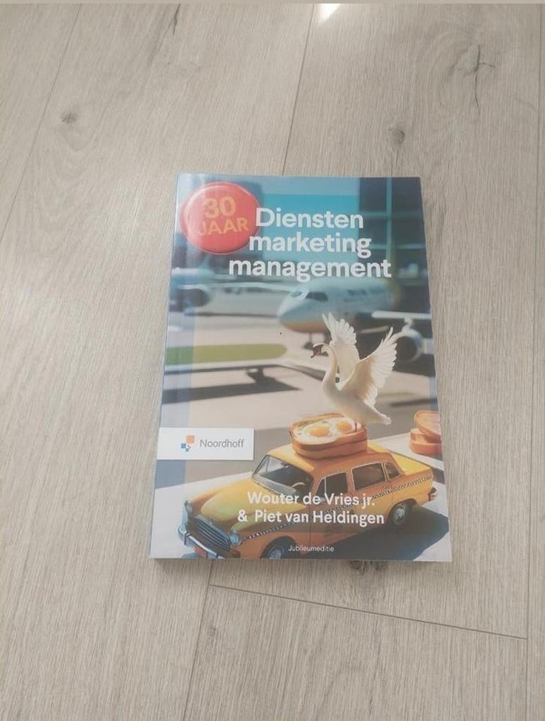 Diensten marketing management - Noordhoff Jubileumeditie, Boeken, Ophalen, HBO, Zo goed als nieuw, Wouter de Vries jr. & Piet van Heldingen