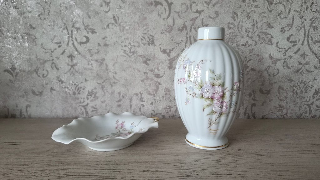 Mooi limoges porseleinen vaasje en schaaltje, Ophalen of Verzenden