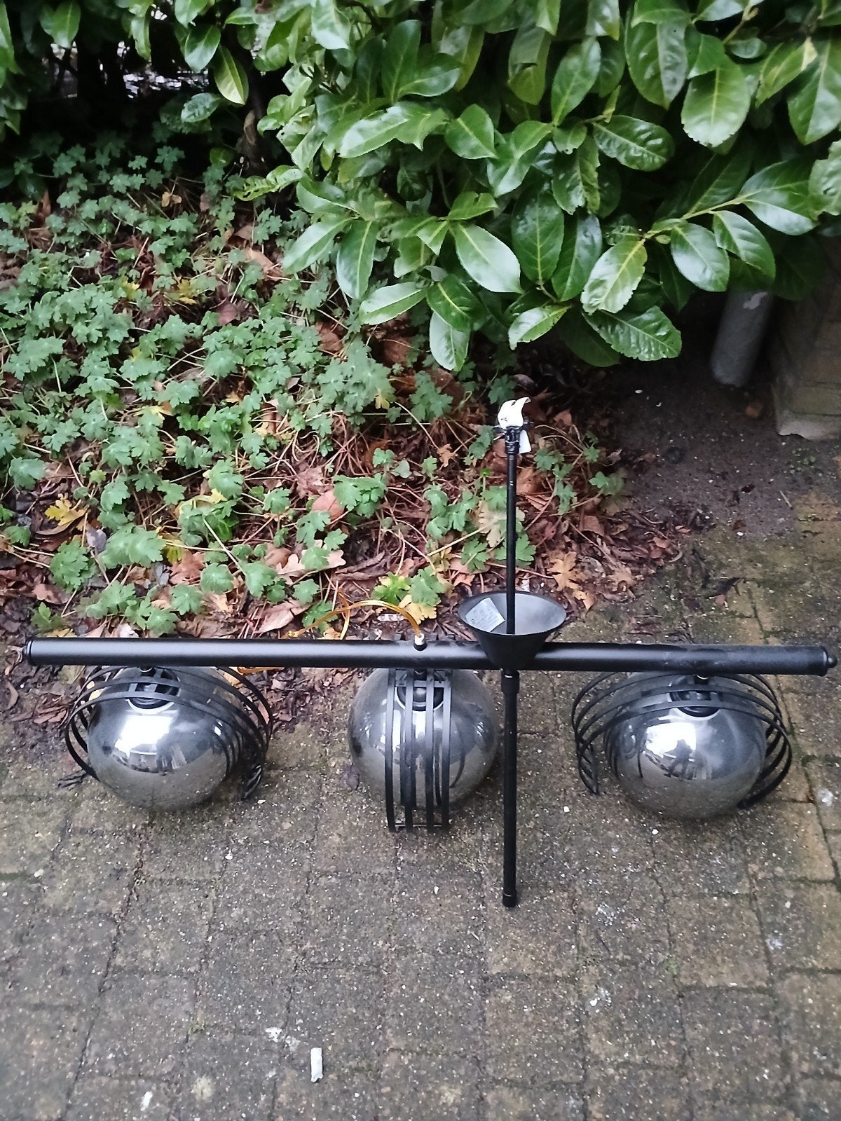 Moderne hanglamp, de bogen erom heen kunnen alle kanten uit., Ophalen of Verzenden