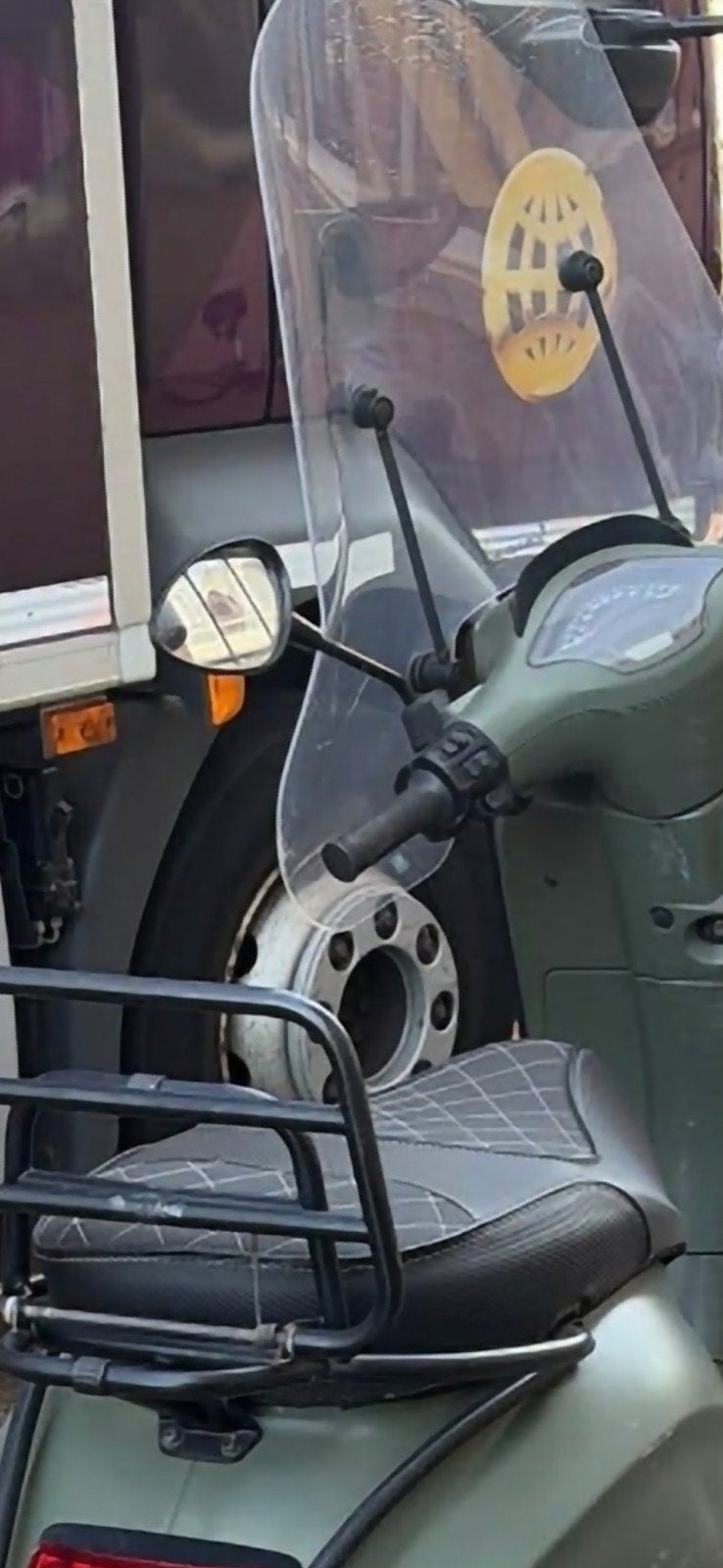 zadel vespa sprint, Ophalen of Verzenden