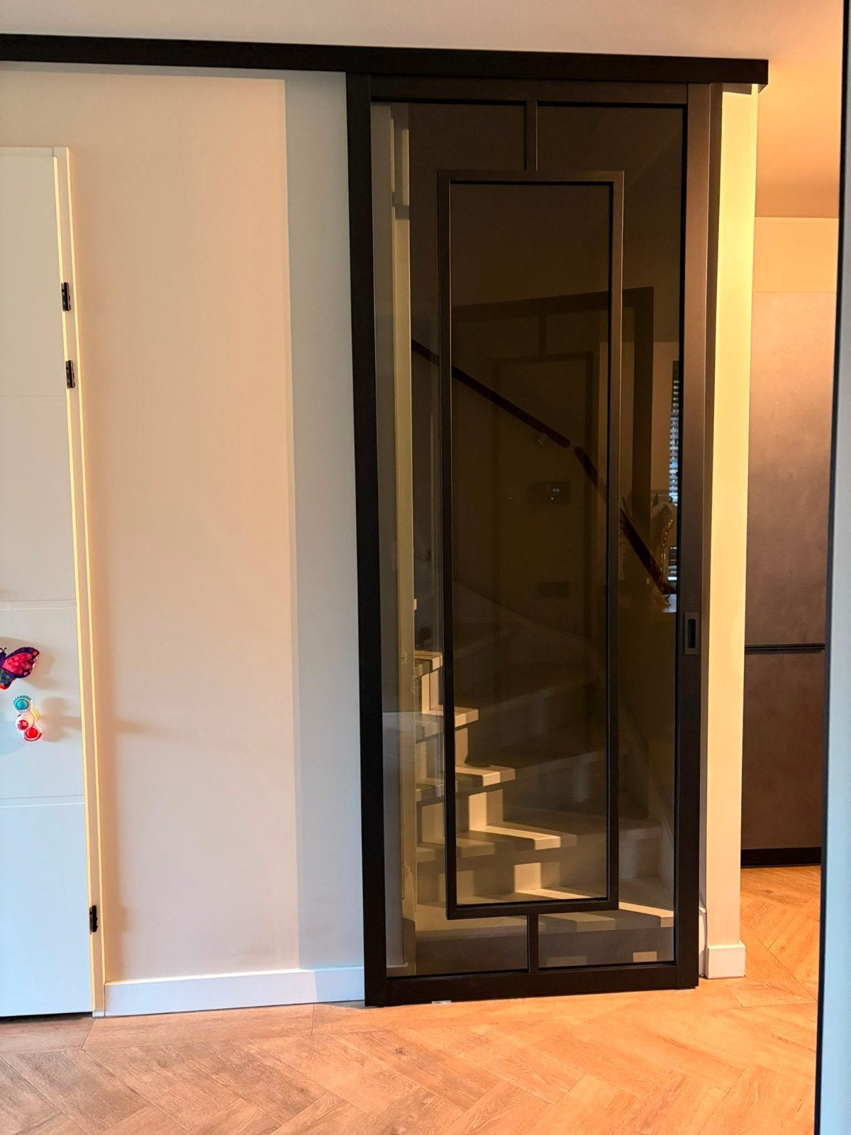 Luxe svedex staal look schuifdeur met rookglas, Doe-het-zelf en Verbouw, Kozijnen en Schuifpuien, Deurkozijn, Nieuw, Hout, Ophalen
