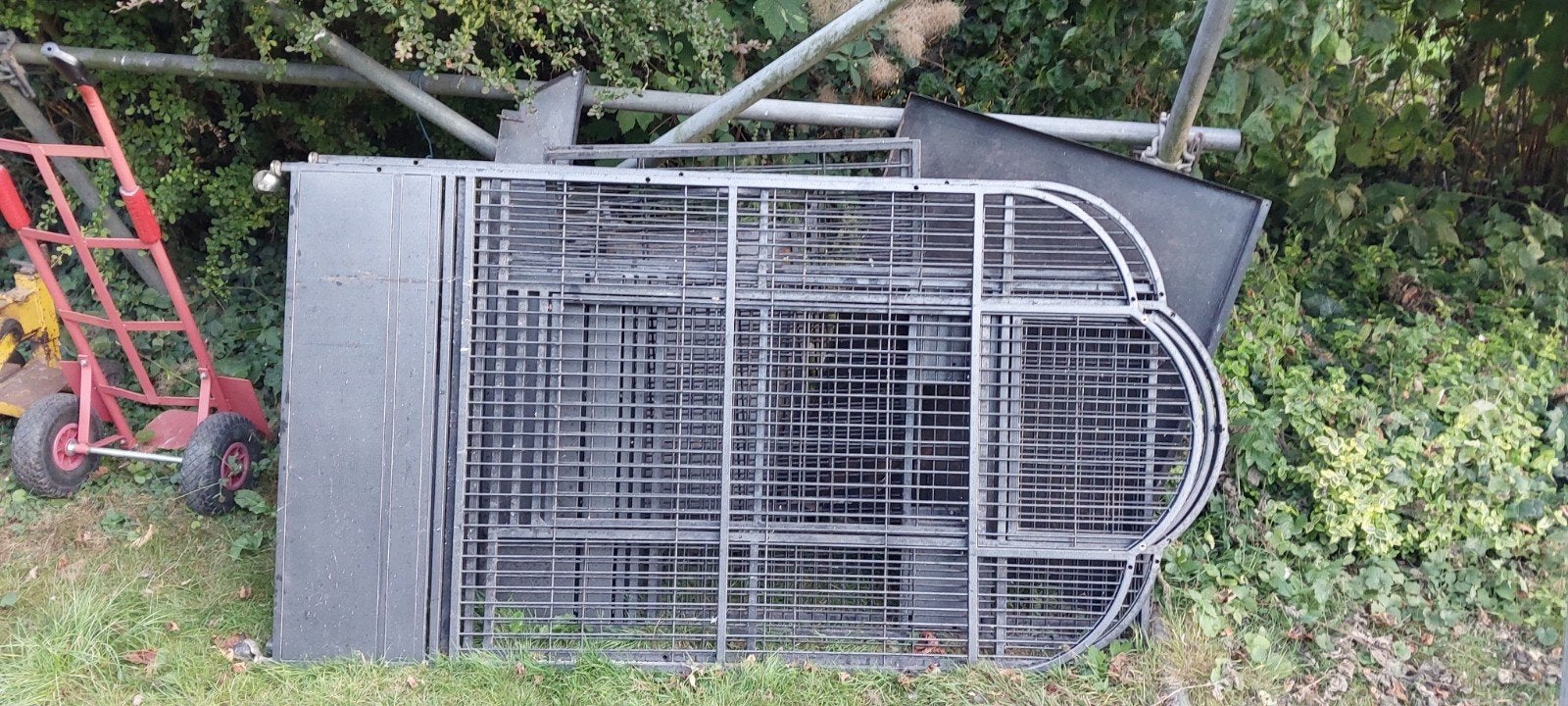 grote papegaaien kooi, Ophalen, Zo goed als nieuw, Metaal, Vogelkooi