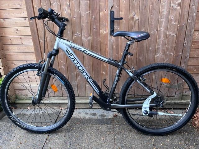 Trek 4300 - Nette Mountainbike!, Hardtail, Velgrem, Zo goed als nieuw, Trek
