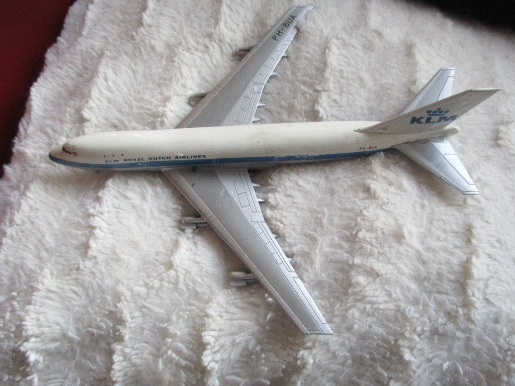 klm vliegtuig, Ophalen of Verzenden, Zo goed als nieuw, Schaalmodel