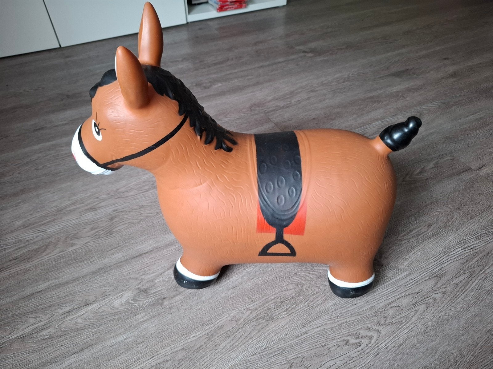 Opblaasbaar hobbelpaard / springpaard voor kinderen, Ophalen, Zo goed als nieuw, Jongen of Meisje