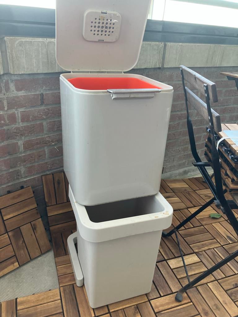 Afvalbak joseph joseph totem 40l, Huis en Inrichting, Woonaccessoires | Prullenbakken, 40 liter of meer, Ophalen, Gebruikt, Kunststof