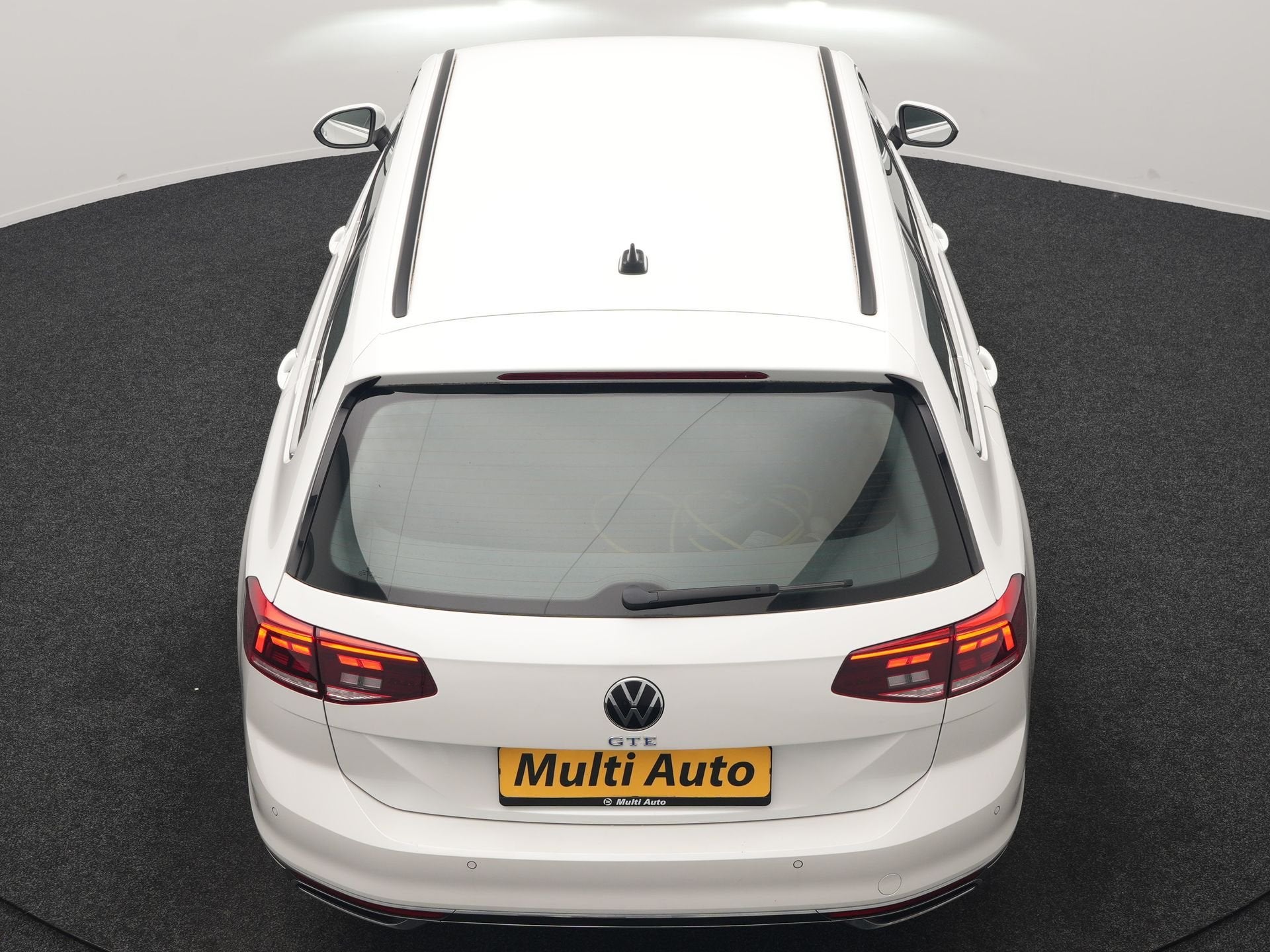Foto 40 van Volkswagen Passat Variant 1.4 TSI GTE Business PHEV 218pk De