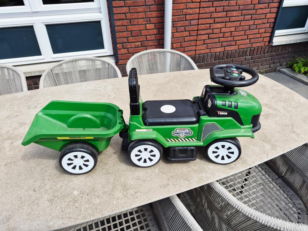 Speelgoed truck met aanhanger, Kinderen en Baby's, Speelgoed | Buiten | Voertuigen en Loopfietsen, Ophalen of Verzenden, Gebruikt