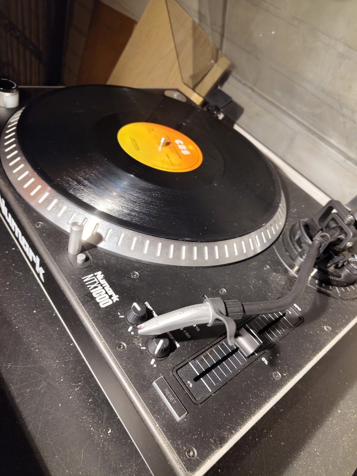 Numark NTX1000 Draaitafel, Ophalen
