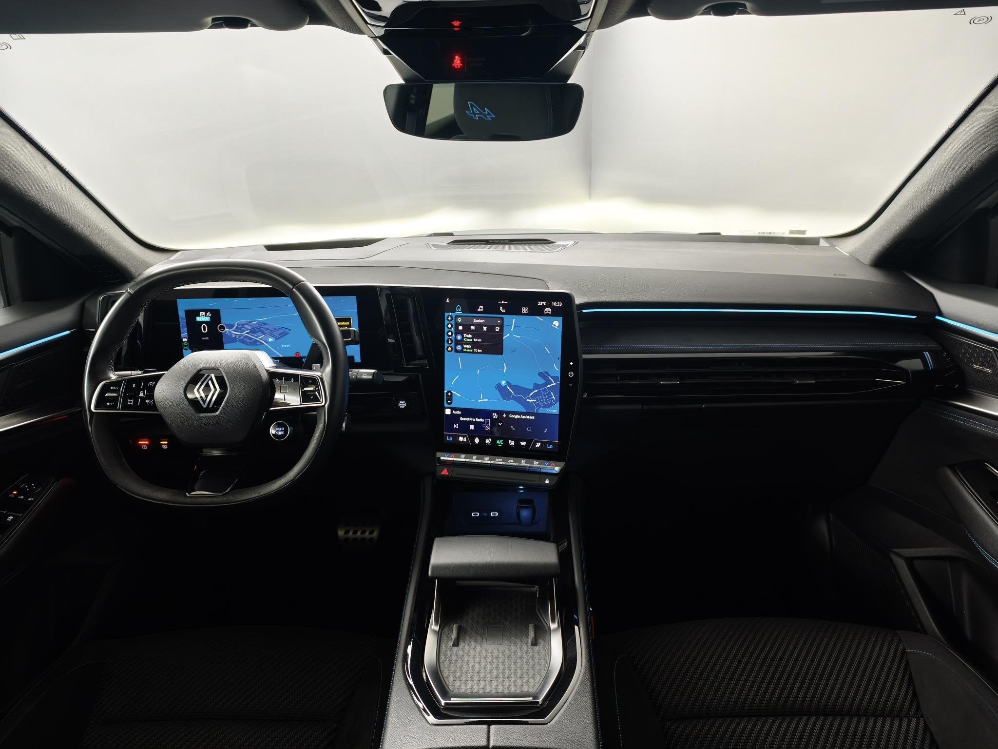 Renault Austral 1.2 E-Tech full hybrid 200 iconic esprit Alp, Auto's, Gebruikt, 1199 cc, Wit, Bedrijf