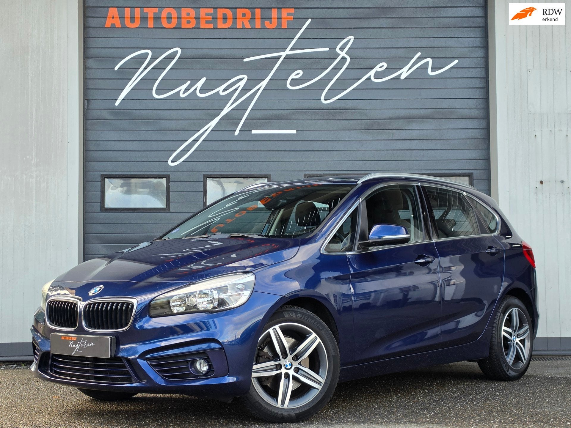 BMW 2-serie Active Tourer 218i Executive Sport-Line|Clima|Na, Auto's, Voorwielaandrijving, Gebruikt, Blauw, Origineel Nederlands