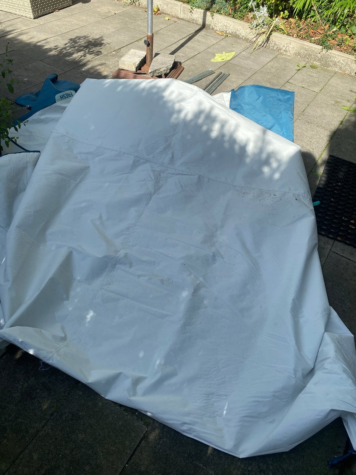 Multifunctionele Tarp en Schuiltent Fresh voor Kamperen, Ophalen, Gebruikt, Tot en met 2
