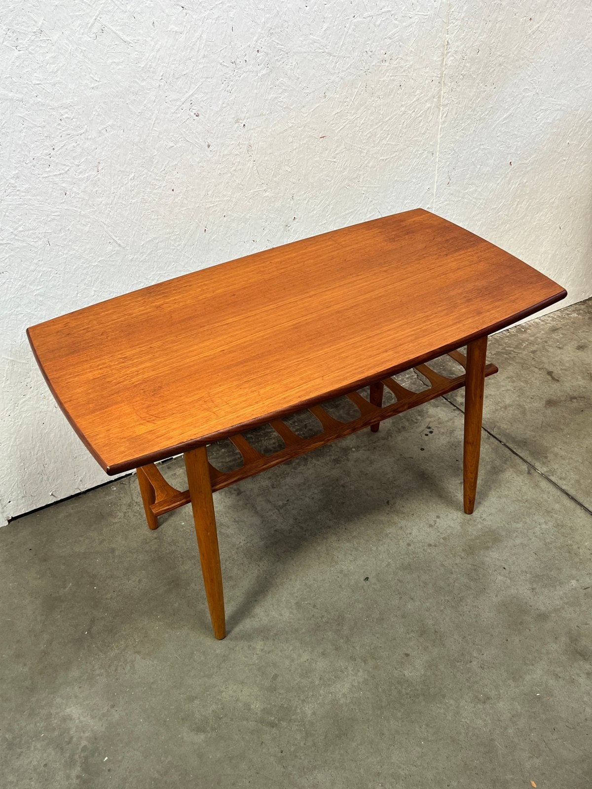 Vintage teakhouten salontafel met rek, Zweden 1950’s, Ophalen, 50 – 75, Gebruikt, 100 tot 150 cm