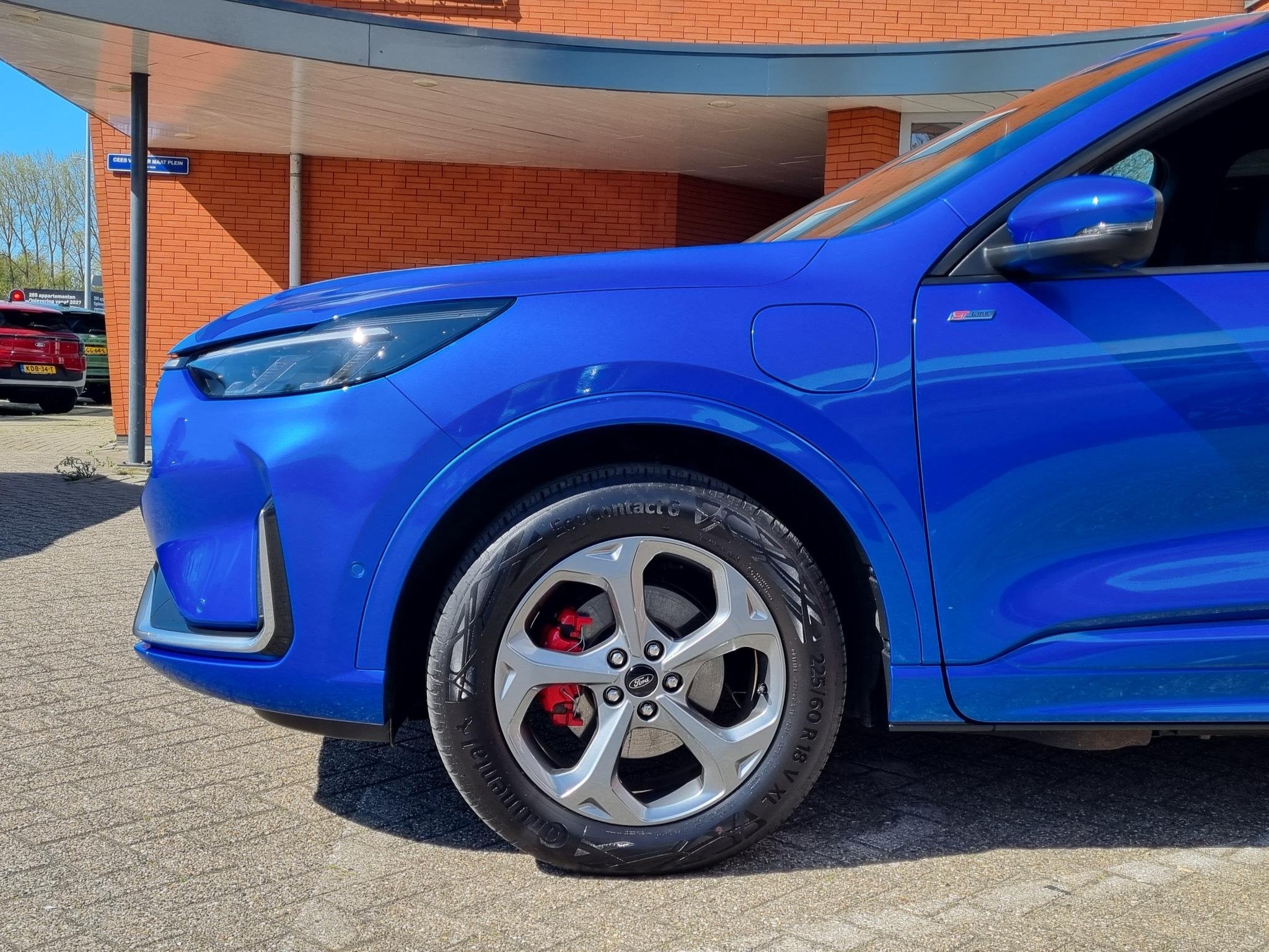 Ford Kuga 2.5 PHEV ST-Line X Automaat-Trekhaak Zeer compleet, Auto's, Ford, 14 kWh, Gebruikt, Blauw, Leder en Stof