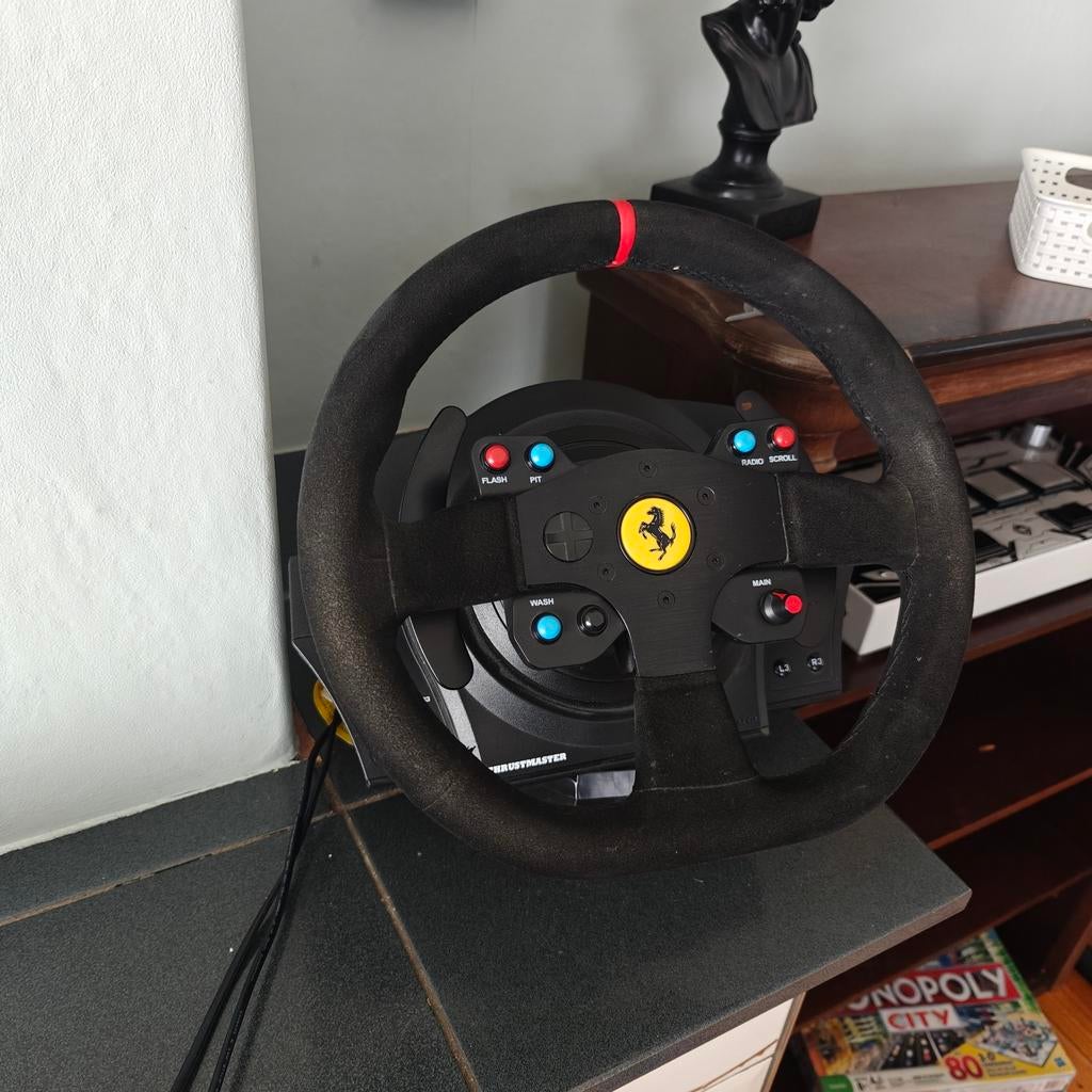 Thrustmaster T300 Ferrari Alcantara Raceset, Ophalen, Zo goed als nieuw