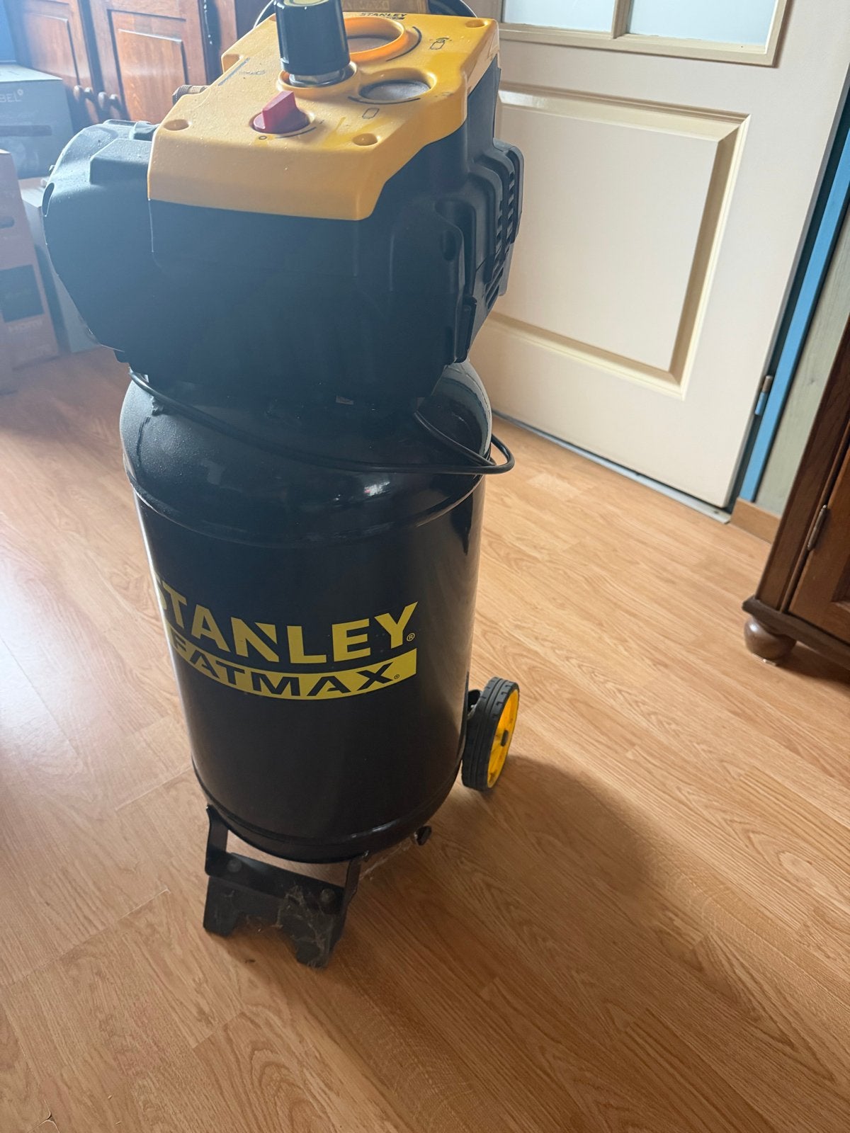 Stanley Fatmax Compressor - Zo goed als nieuw, Doe-het-zelf en Verbouw, 6 tot 10 bar, Ophalen of Verzenden, Zo goed als nieuw