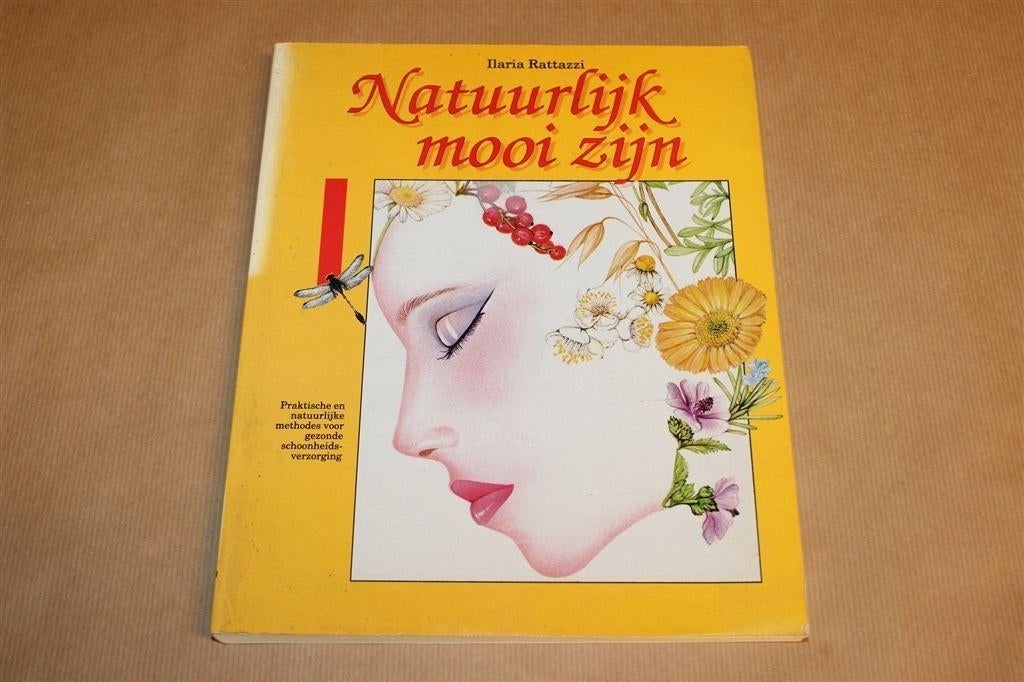 Natuurlijk Mooi Zijn, Natuurlijke Schoonheidsverzorging 1987, Boeken, Ophalen of Verzenden, Gelezen