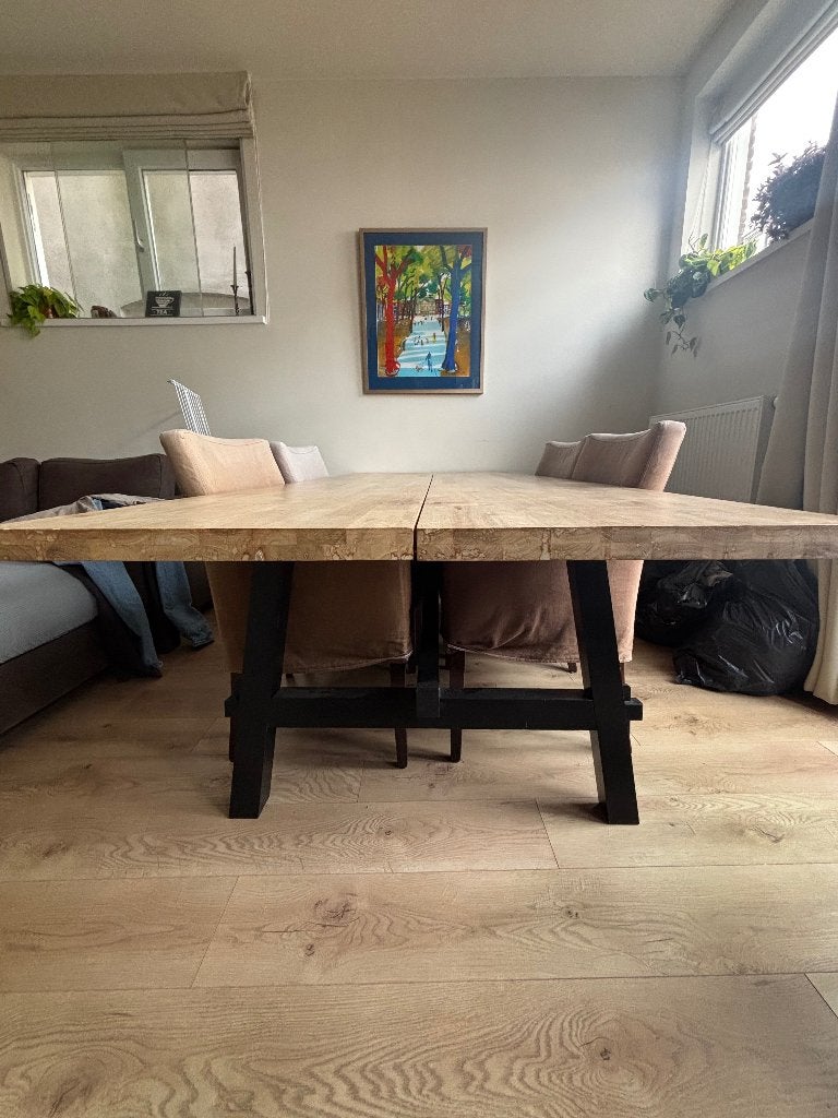 Foto 2 van Ikea skogsta tafel - 160x81x74cm