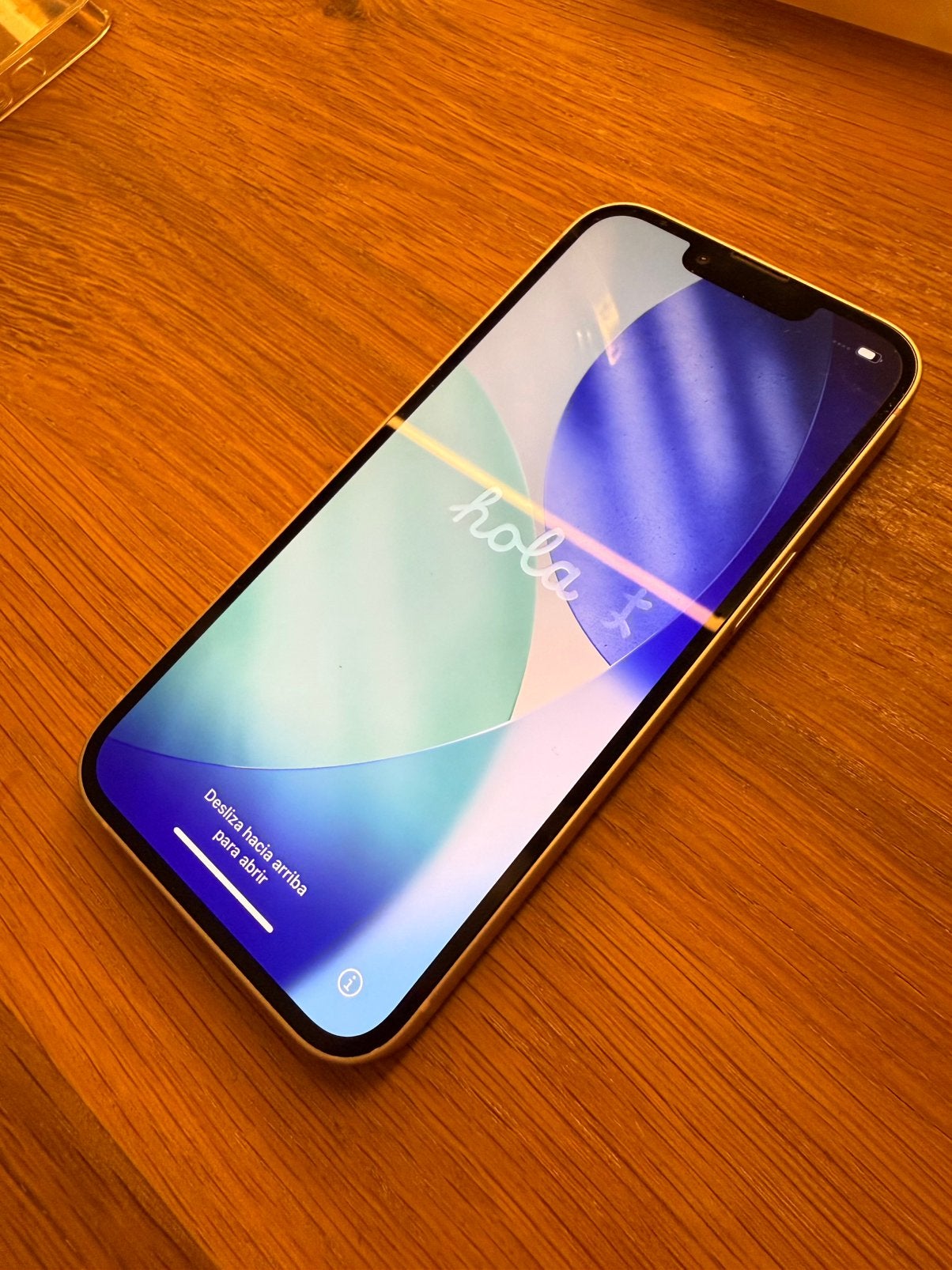 Foto 6 van iPhone 13 128GB Lichtroze – Krasvrij, 100% Batterij
