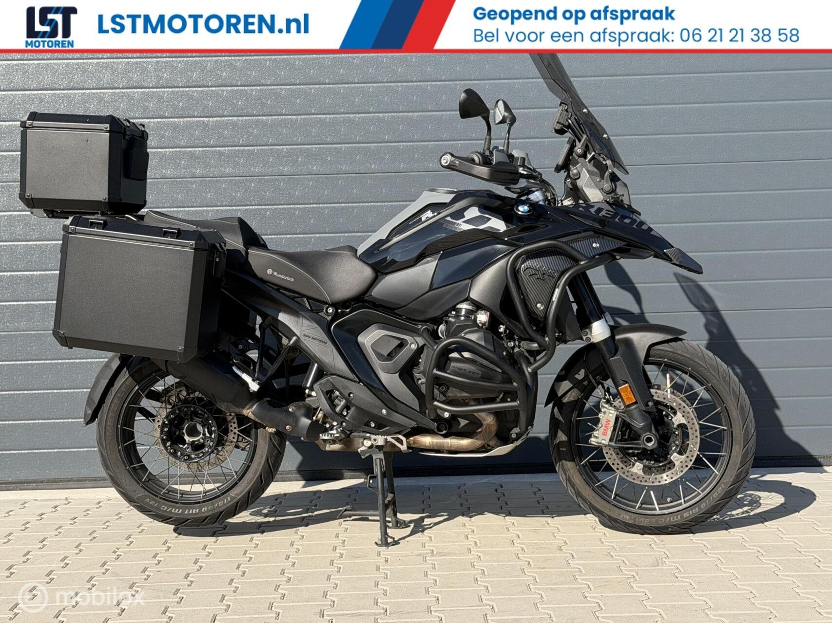BMW R 1300 GS 2024 16134 KM, Koffers, black on black., 80788 München, Germany, Bayerische Motoren Werke Aktiengesellschaft, Toermotor