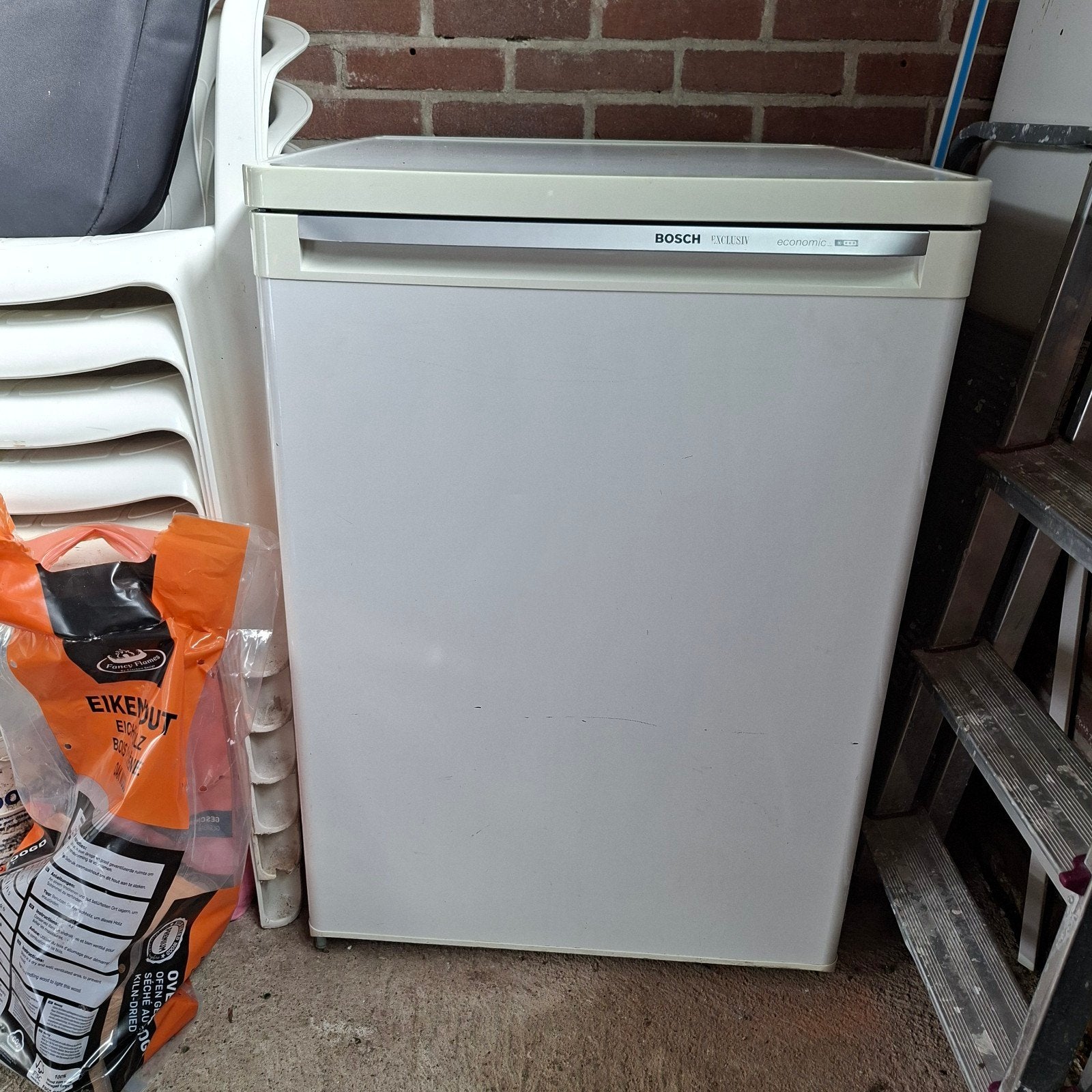 Bosch vriezer - goed werkend, lichte schade aan lade, Witgoed en Apparatuur, Vriezers en Diepvrieskisten, Gebruikt, Minder dan 60 cm