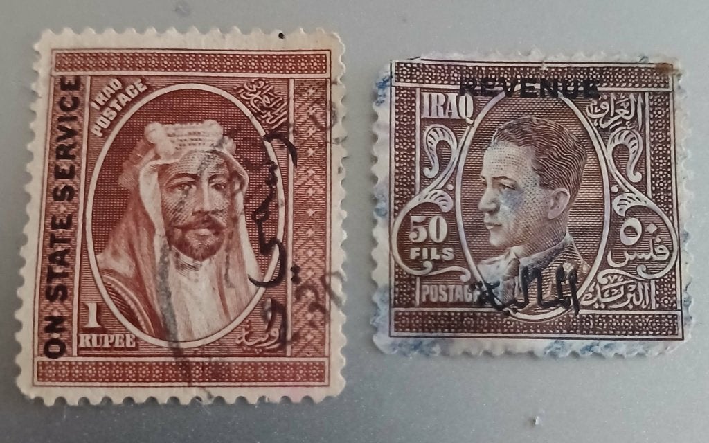 twee Iraakse postzegels, Ophalen, Gestempeld, Oost-Azië