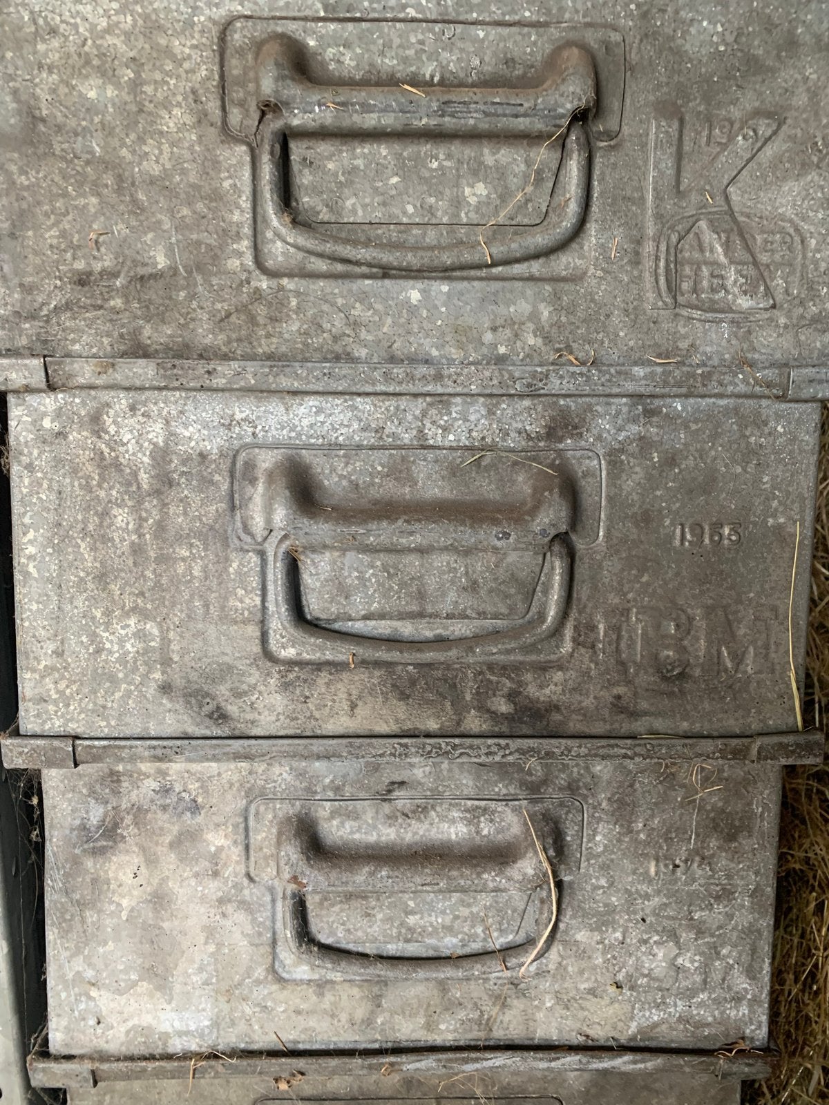 10 Zinken bakken - Vintage industriële opbergers, Antiek en Kunst, Ophalen